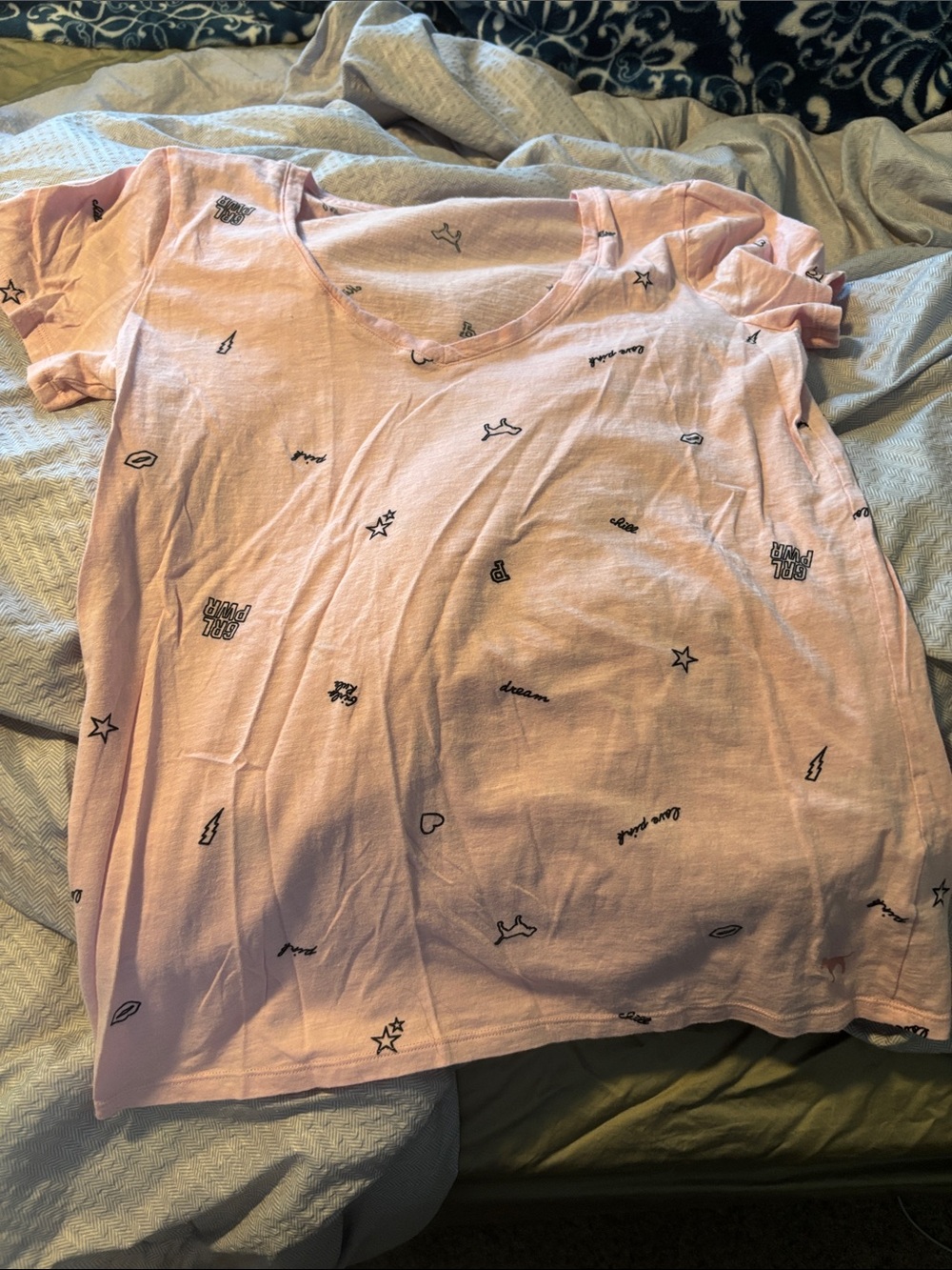 PINK Victoria's Secret Light Pink Short Sleeve Graphic Tee